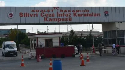 İki CHP'li başkan tahliye edildi