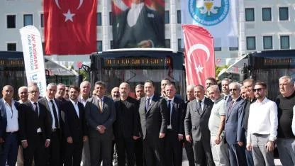 Manisa Büyükşehir, Toplu Ulaşım Konforu için Filoya 35 Yeni Otobüs Ekledi