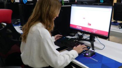 Manisa Büyükşehir’den Öğrencilere Ücretsiz Online Eğitim Desteği