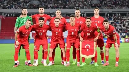 Millilerin Bulgaristan maçı ilk 11'i belli oldu: Montella'dan sürpriz karar