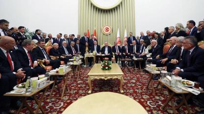 Saruhan Oluç, tartışılan fotoğrafın arka planında yaşananları anlattı