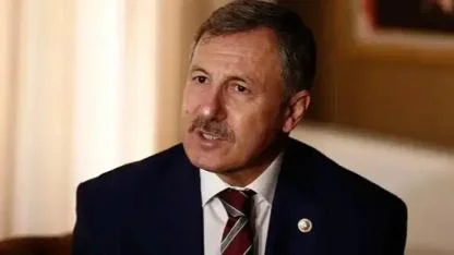 Selçuk Özdağ'dan Anadolu Ajansı ve İletişim Başkanlığı'na sert tepki: 'Sizi ikaz ediyoruz, haber dilinize dikkat edin!'