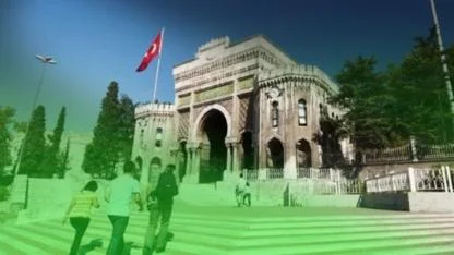Üniversitelerde Cuma boşluğu: Ders programları namaza göre ayarlanıyor