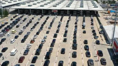 Yabancı plakalı araçlar için yeni uygulama Resmi Gazete'de: Ceza ödenmeden sınırdan geçiş yasak!