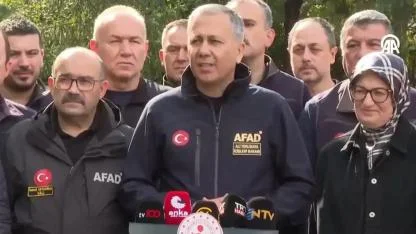 Yerlikaya'dan deprem bölgesinde açıklama: '4 bina yıkıldı, 26 kişi hafif yaralandı'