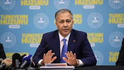 Yerlikaya'dan "yeni nesil çeteler", Trafik Kanunu ve çakarlı araç açıklaması