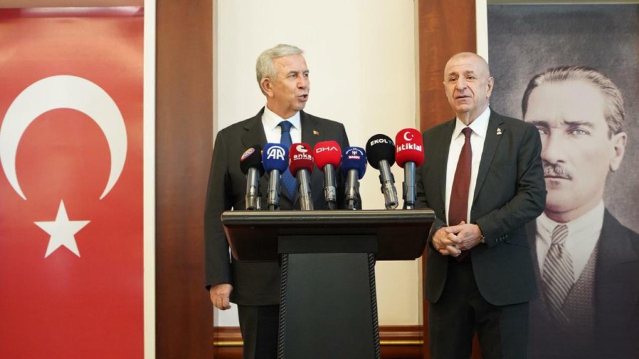 Zafer Partisi Genel Başkanı Ümit Özdağ: &#039;&#039;Zafer Partisi Mansur Yavaş’ın yanındadır.&#039;