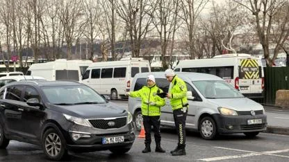 Zorunlu kış lastiği uygulamasında tarih öne çekildi