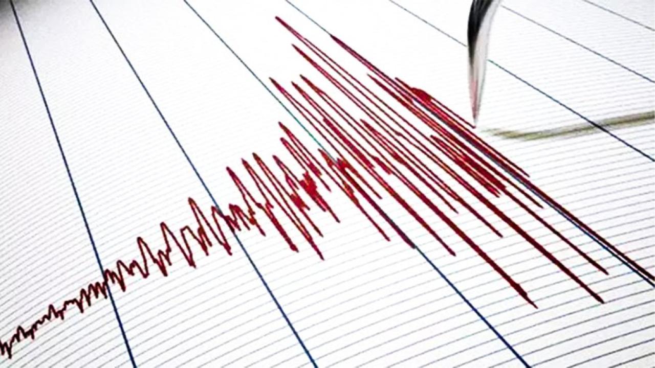AFAD duyurdu: Balıkesir Sındırgı&#039;da deprem!