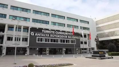 Antalya Büyükşehir Belediyesi'ne operasyon: 8 gözaltı