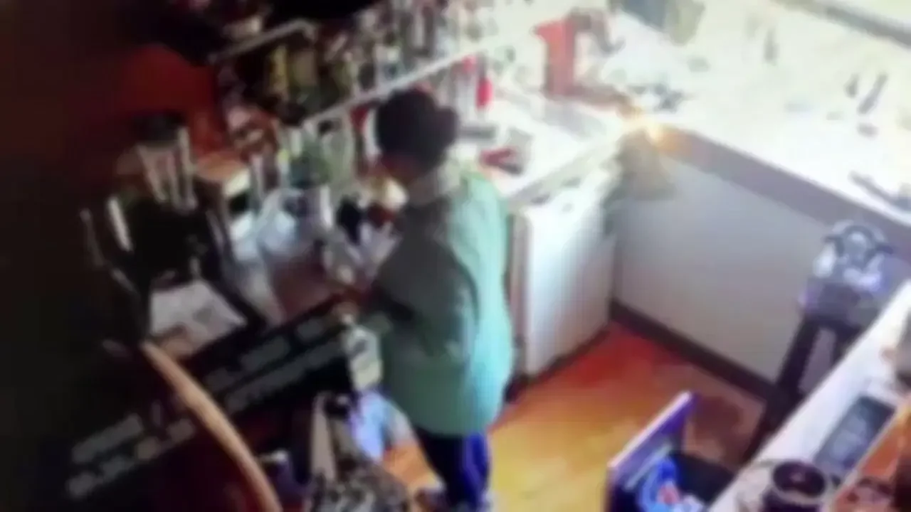 Beyoğlu&#039;ndaki kafede zehirlenme vakası: İki kişi gözaltında