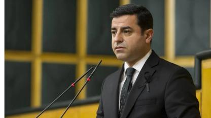 Demirtaş'tan Milletvekillerine İmralı Çağrısı: Lütfen Siyasi Risk Alın