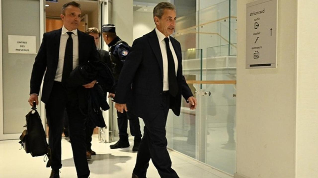Eski Fransa Cumhurbaşkanı Sarkozy hapisten çıkıyor