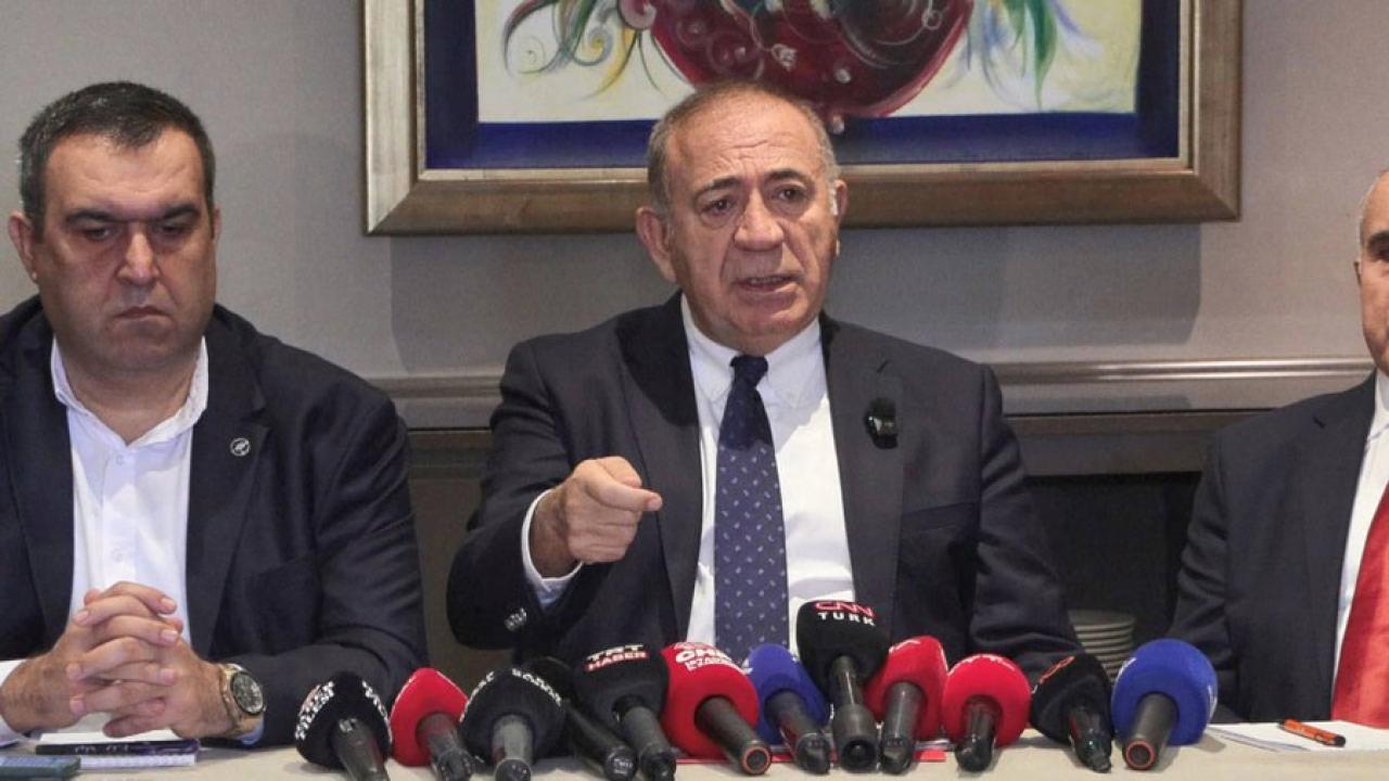 İl binasında &#039;dışkı&#039; tartışması: Gürsel Tekin&#039;den açıklama