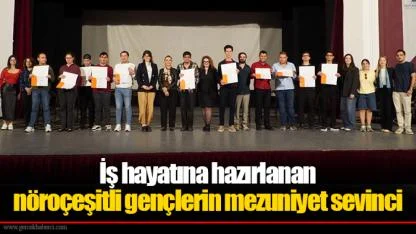İş hayatına hazırlanan nöroçeşitli gençlerin mezuniyet sevinci
