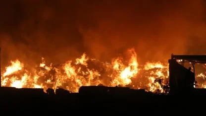 İzmir'de Menemen Belediyesi'ne Ait Çöp Depolama Alanında Yangın Çıktı