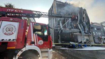 Kocaeli'deki depo yangınından acı haber: 6 kişi hayatını kaybetti