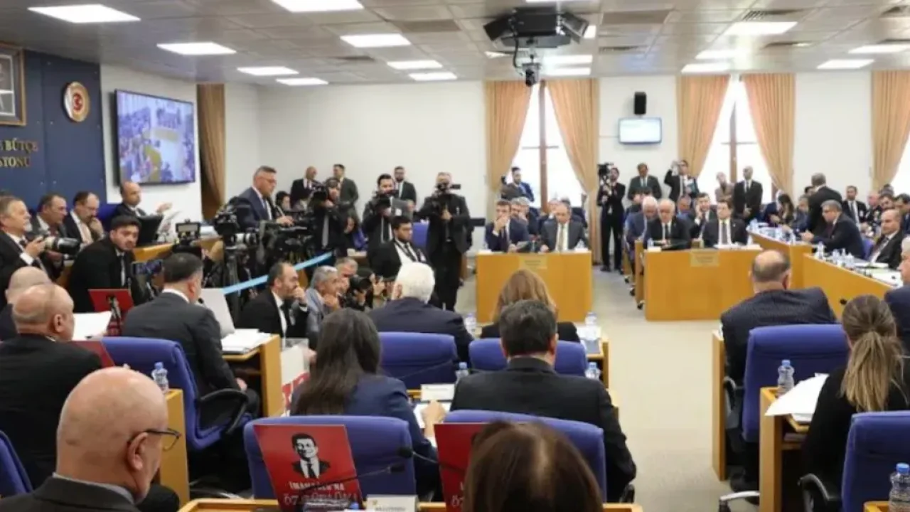 Komisyonda ‘kayyum’ gerginliği: AK Parti ile DEM Parti arasında tartışma