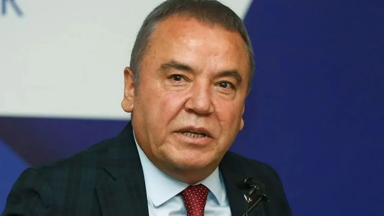 Muhittin Böcek&#039;ten &#039;sağlığım hızla kötüleşiyor&#039; mesajı: Hukuki değil hayati bir mesele