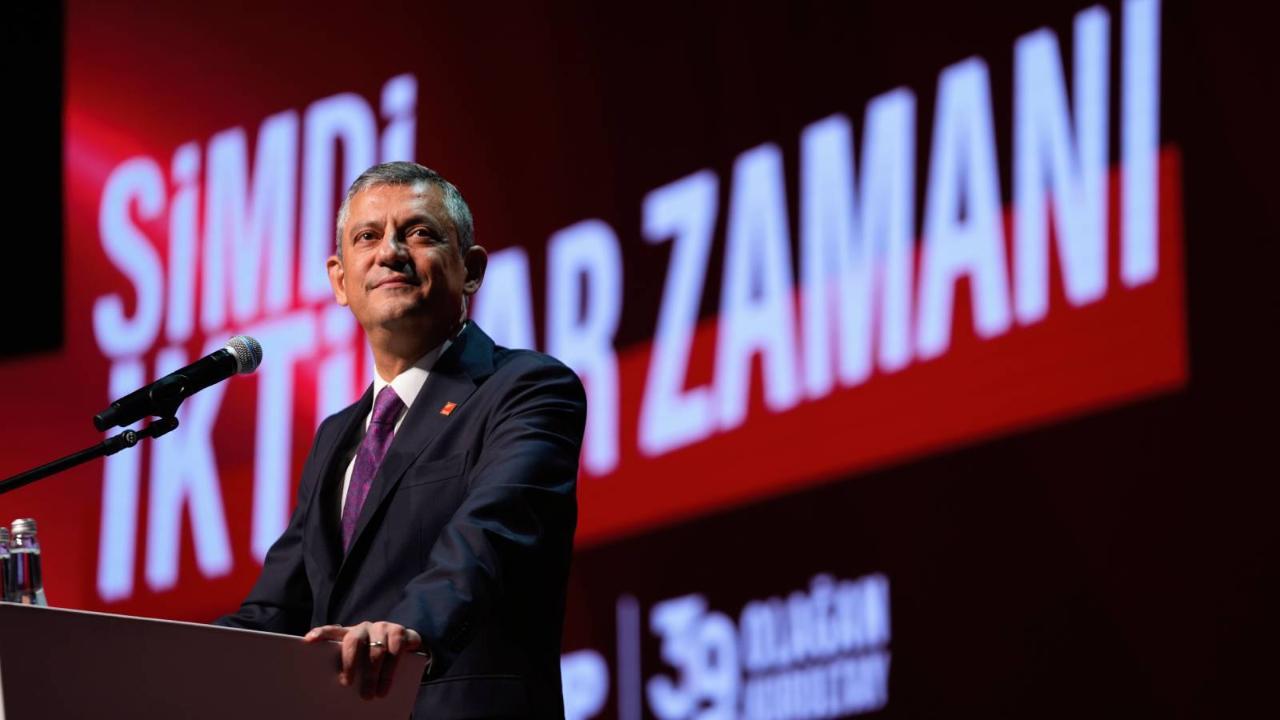 Parti tarihinde en yüksek oyu alarak Genel Başkan seçilen Özgür Özel: Bütün Türkiye&#039;ye gösterdiniz ki CHP iktidara hazırdır!