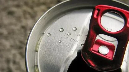 Uzmanından 'enerji içeceklerinden uzak durun' uyarısı: Kalp ritminizi bozabilir