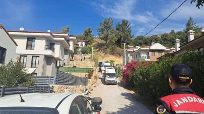 Villayı küle çevirdi: 2 jandarma yaralı, 1 ölü