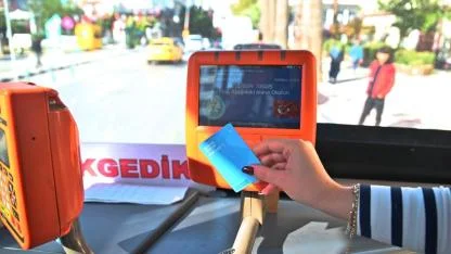 Anne Kart ile 15 Binin Üzerinde Anne Ücretsiz Ulaşımdan Faydalanıyor