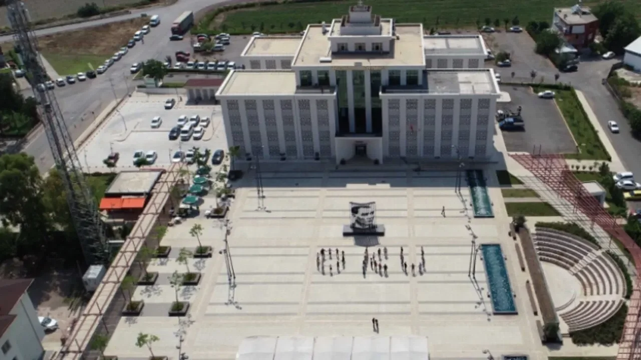 Antalya Döşemealtı Belediyesi’ne yolsuzluk operasyonu: 10 gözaltı