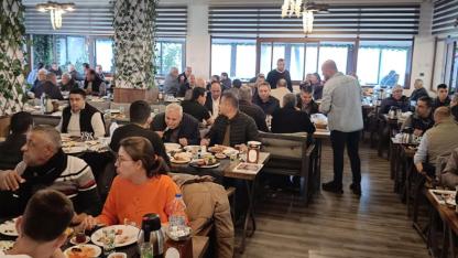 Başkan Erkan Özkan Menderes’te Esip Gürledi