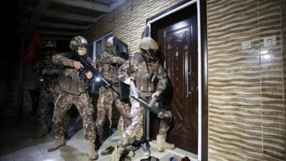 Casperlar ve Çirkinler'e operasyon: Çocuklar da gözaltında