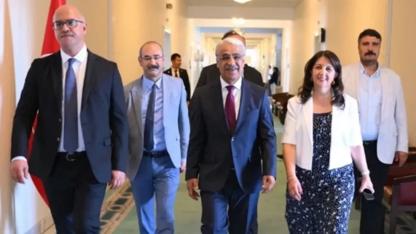 DEM Parti İmralı heyeti Öcalan ile görüşecek