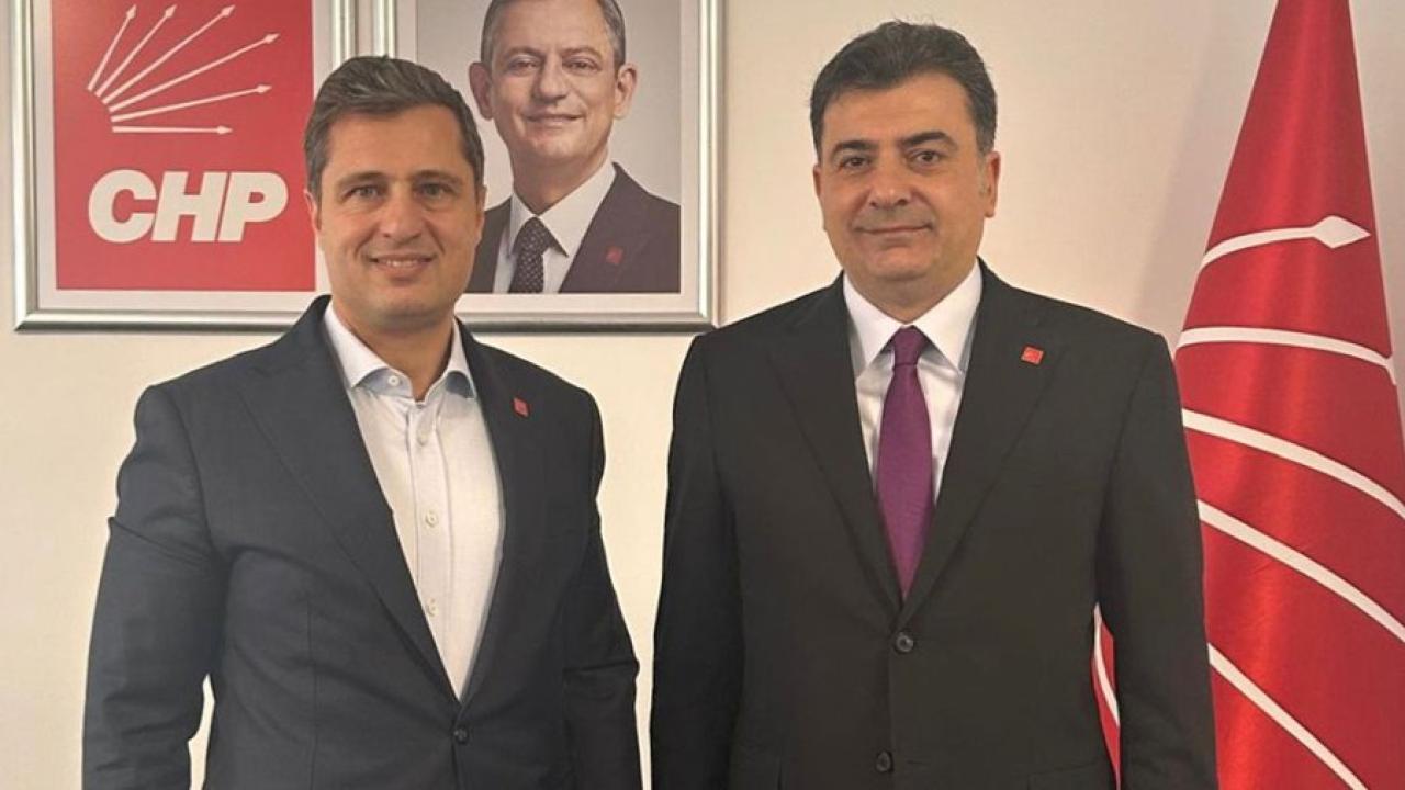 Deniz Yücel, CHP Sözcülüğü görevini Zeynel Emre’ye devretti