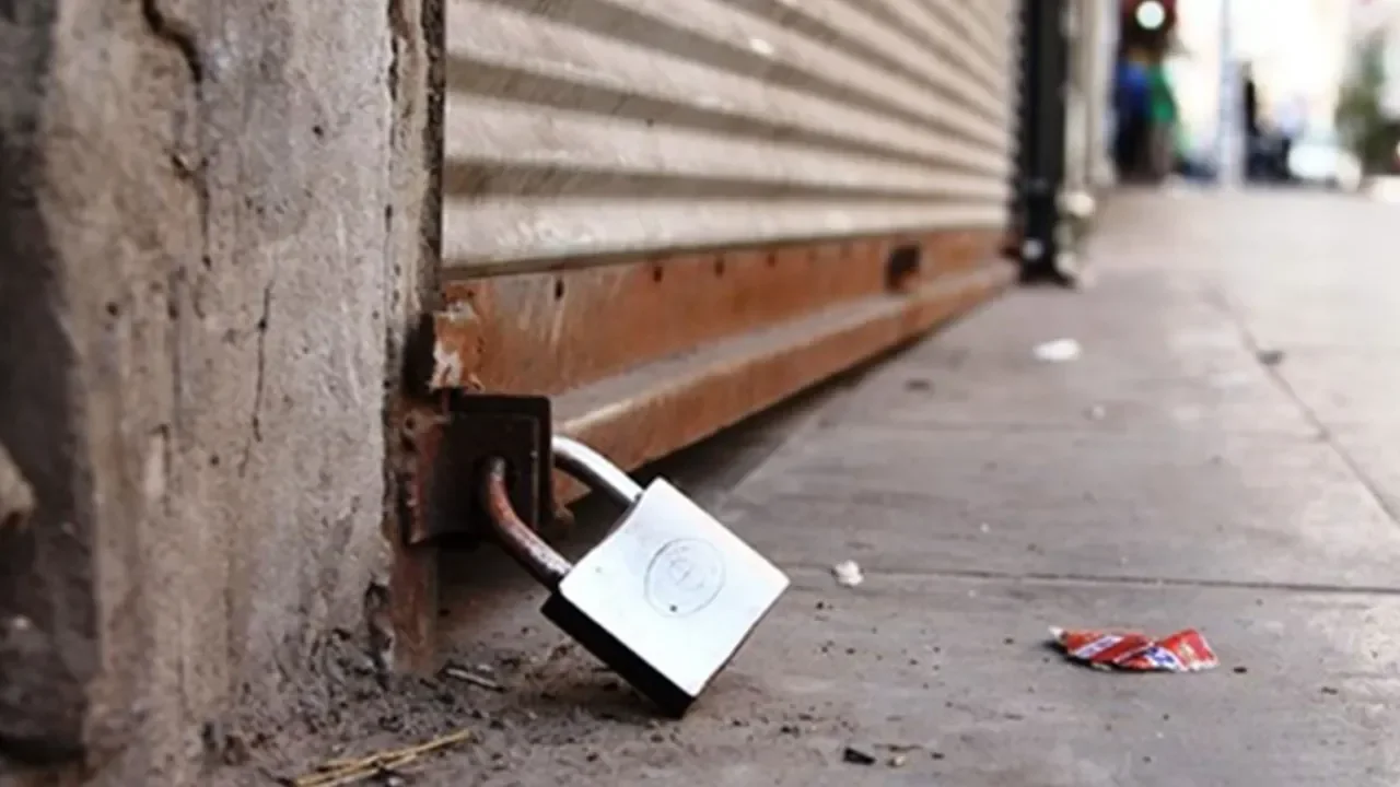 Ekonomik kriz derinleşiyor: Yılın ilk 11 ayında kepenk kapatan esnaf sayısı belli oldu