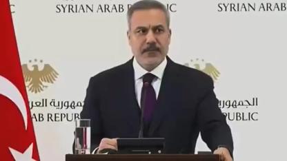 Hakan Fidan'ın Şam'daki konuşması bir anda bitirildi: Bakan, kısa süreli şaşkınlık yaşadı