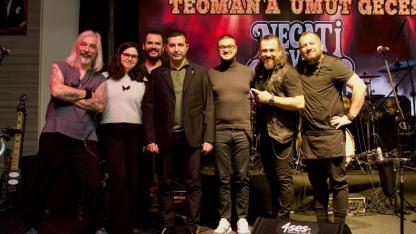 Kuşadası Başkanı Ömer Günel'in öncülüğünde Teoman Bebek için kenetlendiler