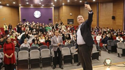 Manisa Büyükşehir Belediyesinden Öğrencilere Müjde