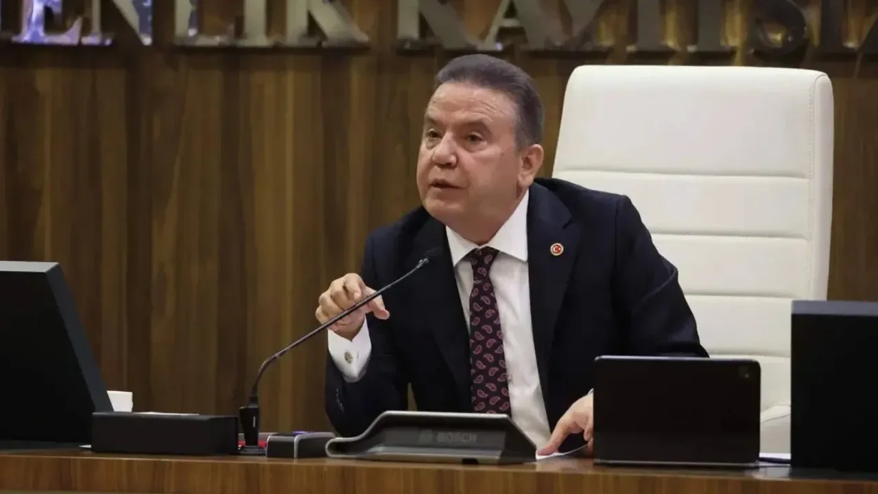 Muhittin Böcek İBB soruşturmasında tanık olarak ifade vermiş