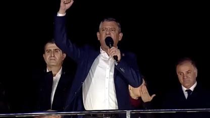 Özgür Özel kurultay seçimi ardından Güngören'de: 8 kez kaybettik ama küsmedik