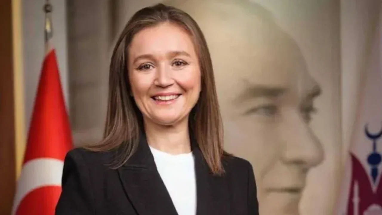 Şehzadeler Belediye Başkanı Gülşah Durbay entübe edildi