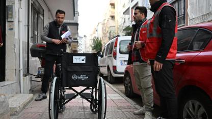 Senin İçin Buradayız: Büyükşehir’den Medikal Malzeme Desteği