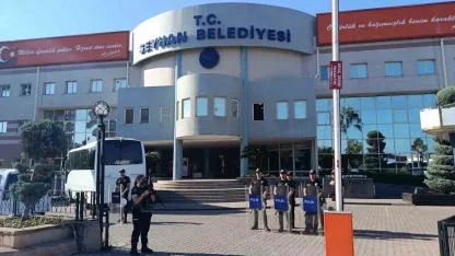 Seyhan Belediyesi hesaplarına TMSF bloke koydurdu iddiası