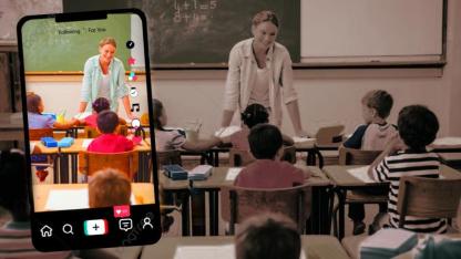 Sınıfta Çekilen Videoları Paylaşıyorlardı! Fenomen Öğretmenler Mercek Altında