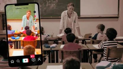 Sınıfta Çekilen Videoları Paylaşıyorlardı! Fenomen Öğretmenler Mercek Altında