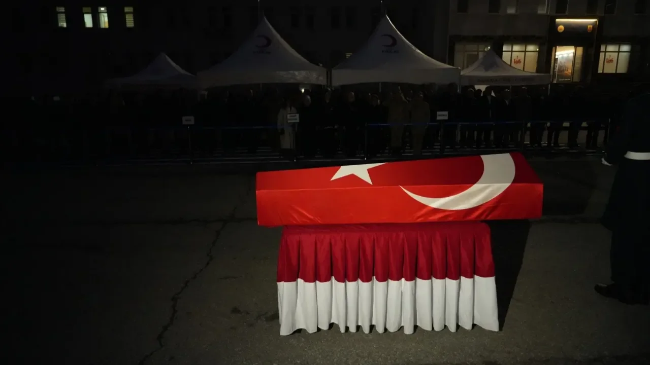 Üsteğmen Ali Kablan silah kazasında hayatını kaybetti: Makam odasında gerçekleşti