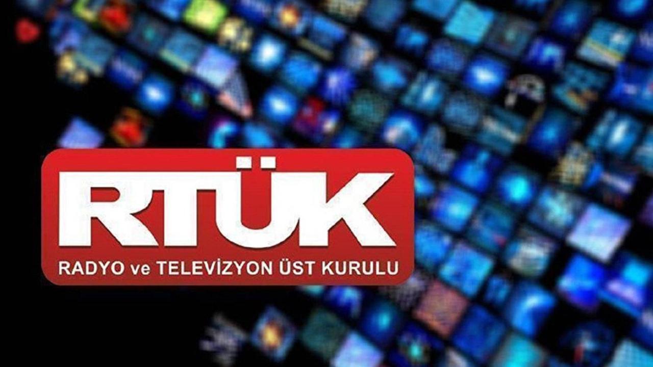 Yılın ilk 10 ayında 55 cezanın 45&#039;i Halk TV, Sözcü TV ve TELE1&#039;e kesilmiş; &quot;RTÜK sansür mekanizmasına dönüştü&quot;
