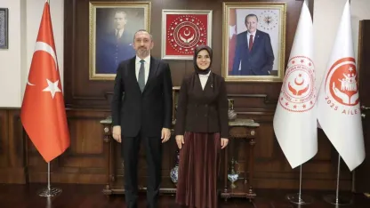 Bakan Göktaş, Cumhurbaşkanlığı Siber Güvenlik Başkanı Önal ile bir araya geldi