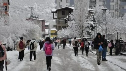 Açıklamalar arka arkaya geliyor: Pek çok il ve ilçede eğitime kar molası