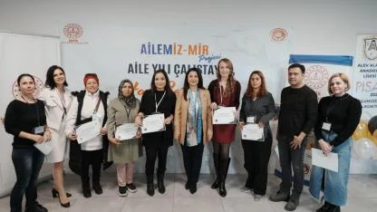 “Aile Yılı” Kapsamında Aileyi Merkeze Alan Çalıştay Karşıyaka’da Gerçekleştirildi