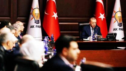 AK Parti MKYK Erdoğan başkanlığıda toplandı: Aile ve Dışişleri bakanları sunum yapacak