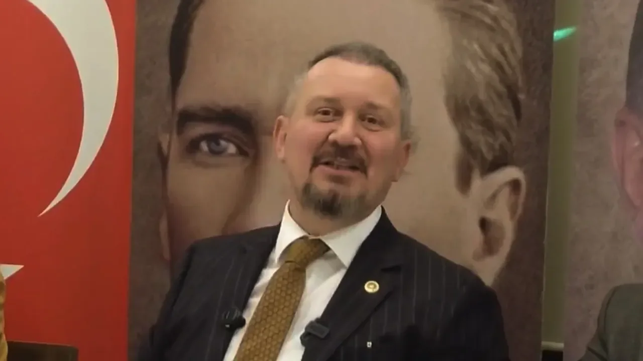 AK Parti'li vekilden çok konuşulacak milletvekili maaşı isyanı: Bir ay idare etsin